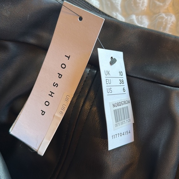 TOPSHOP Black Faux Leather Flare Pants Zipper Retro Goth Women’s Size 6 NEW - Picture 8 of 13